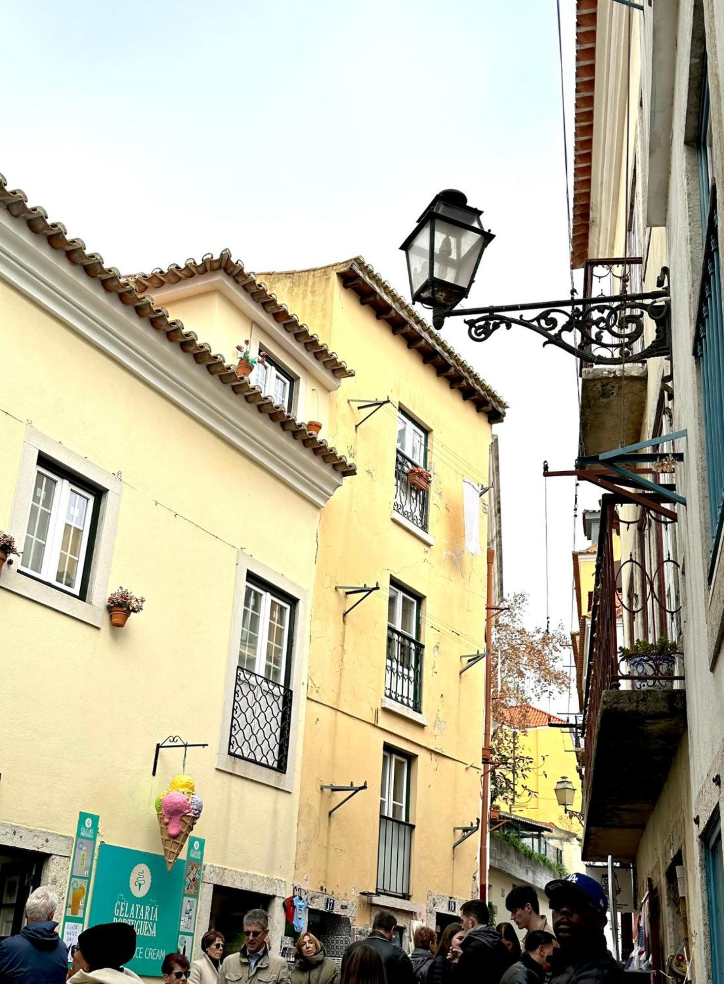 Castle Cozy Apartment Lisbona Esterno foto