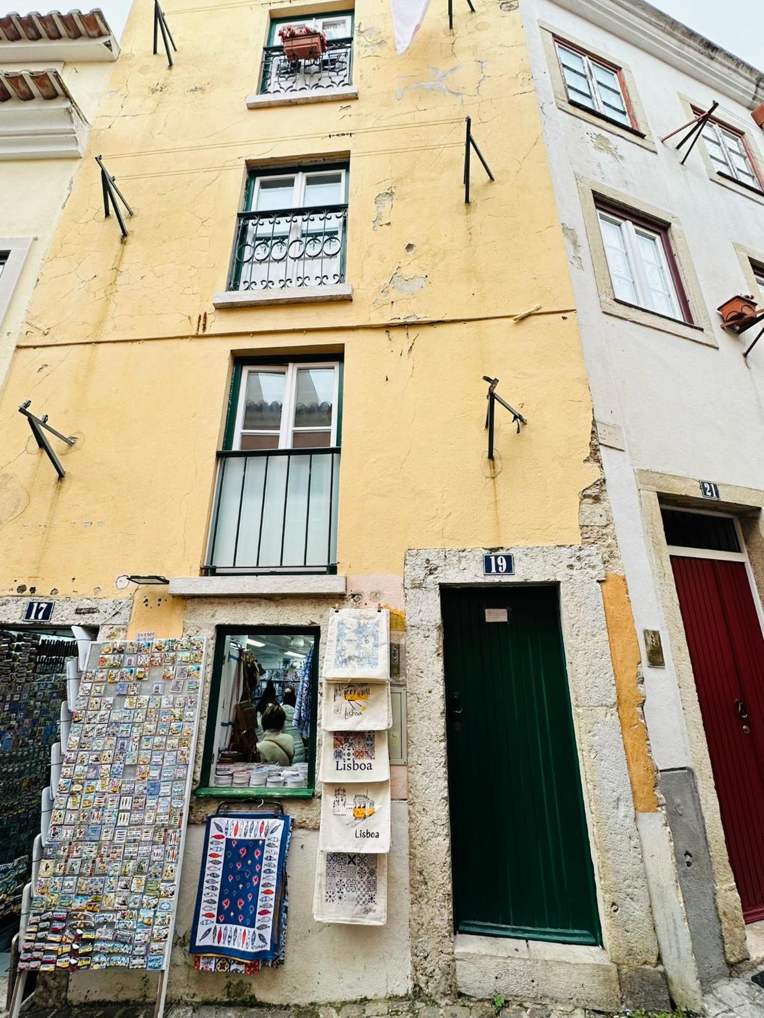 Castle Cozy Apartment Lisbona Esterno foto